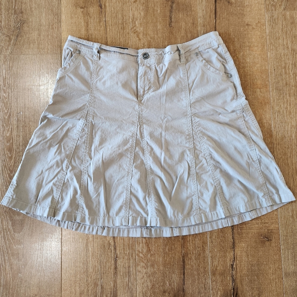 Kuhl Splash fast dry khaki A-line skirt size 12 gorpcore hiking casual travel
